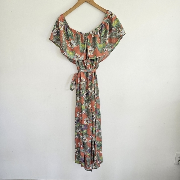 Lulu's "Raquell" Off Shoulder Tropical Jumpsuit - Picture 4 of 7